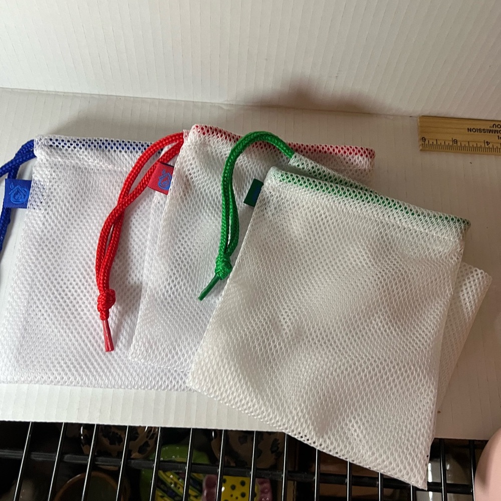 Norwex Set of ReusableMesh Produce Bags in Red, Green, and Blue